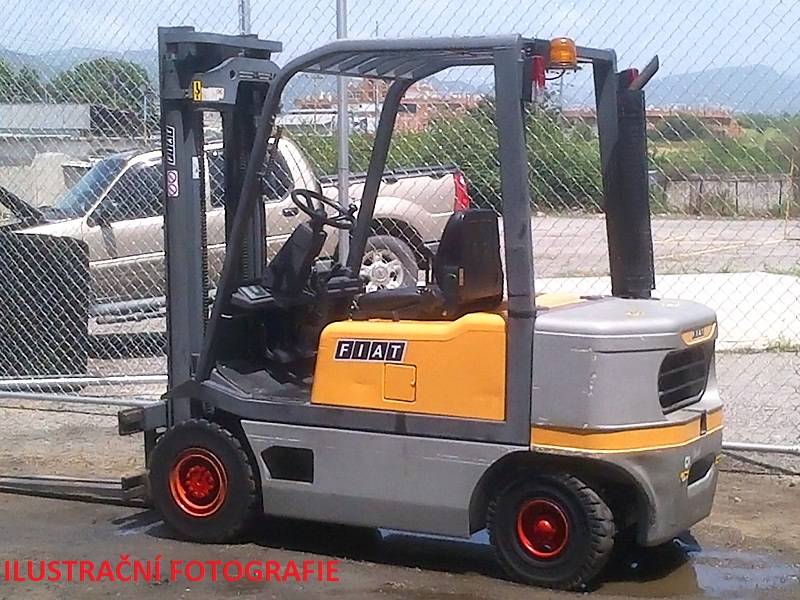 Prodej vozík vysokozdvižný FIAT, model D25, červený, r.v. 1997 ...