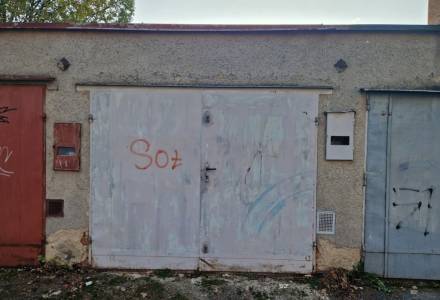                                     Prodej stavby (garáže), zastavěná plocha 20 m2, ul. Březinova, k.ú. Jihlava, Vysočina
                                