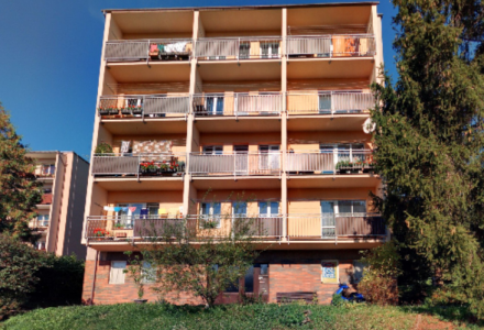                                     Prodej bytové jednotky, dispozice 3+1, podlahová plocha 85 m2, ul. Cvrčkova, Běloves, Náchod
                                