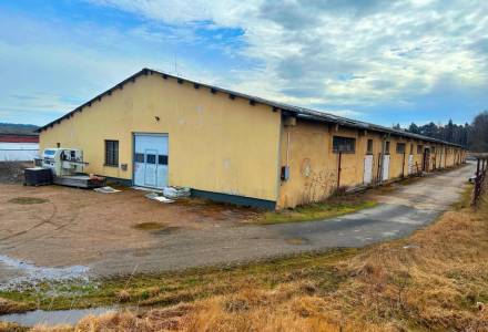                                     Prodej výrobně skladovacího areálu s velkým pozemkovým zázemím, užitná plocha 1.346m2, pozemky 26.917 m2, Jedlová u Poličky
                                