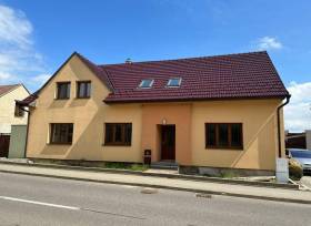 Prodej RD o dispozici 3+1 přízemí, 4+kk podkroví,