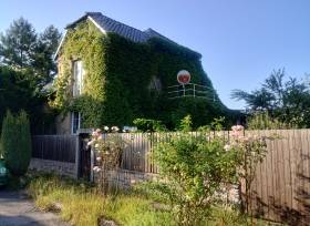 VEŘEJNÁ DRAŽBA - Rodinný dům, zastavěná plocha a nádvoří 230 m2, zahrada; pozemky celkem 1215 m2, Cerhenice, okres Kolín