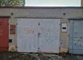 Prodej stavby (garáže), zastavěná plocha 20 m2, ul. Březinova, k.ú. Jihlava, Vysočina