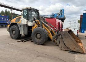 Kolový nakladač Liebherr L546, 2018, 120 kW, 9827 MTH, nové pneumatiky