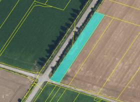 Prodej podílu id 1/2 na 2 pozemcích - orná půda a ostatní plocha, celková výměra 2.481 m2, Hněvčeves, Hradec Králové