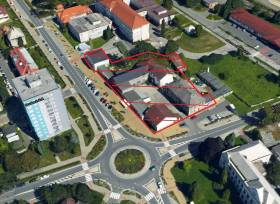 INVESTICE - OBCHODY, SLUŽBY, KANCELÁŘE - užitná plocha 2.302m2 - podíl id 1/2 - CENTRUM města Kopřivnice - Moravskoslezský kraj